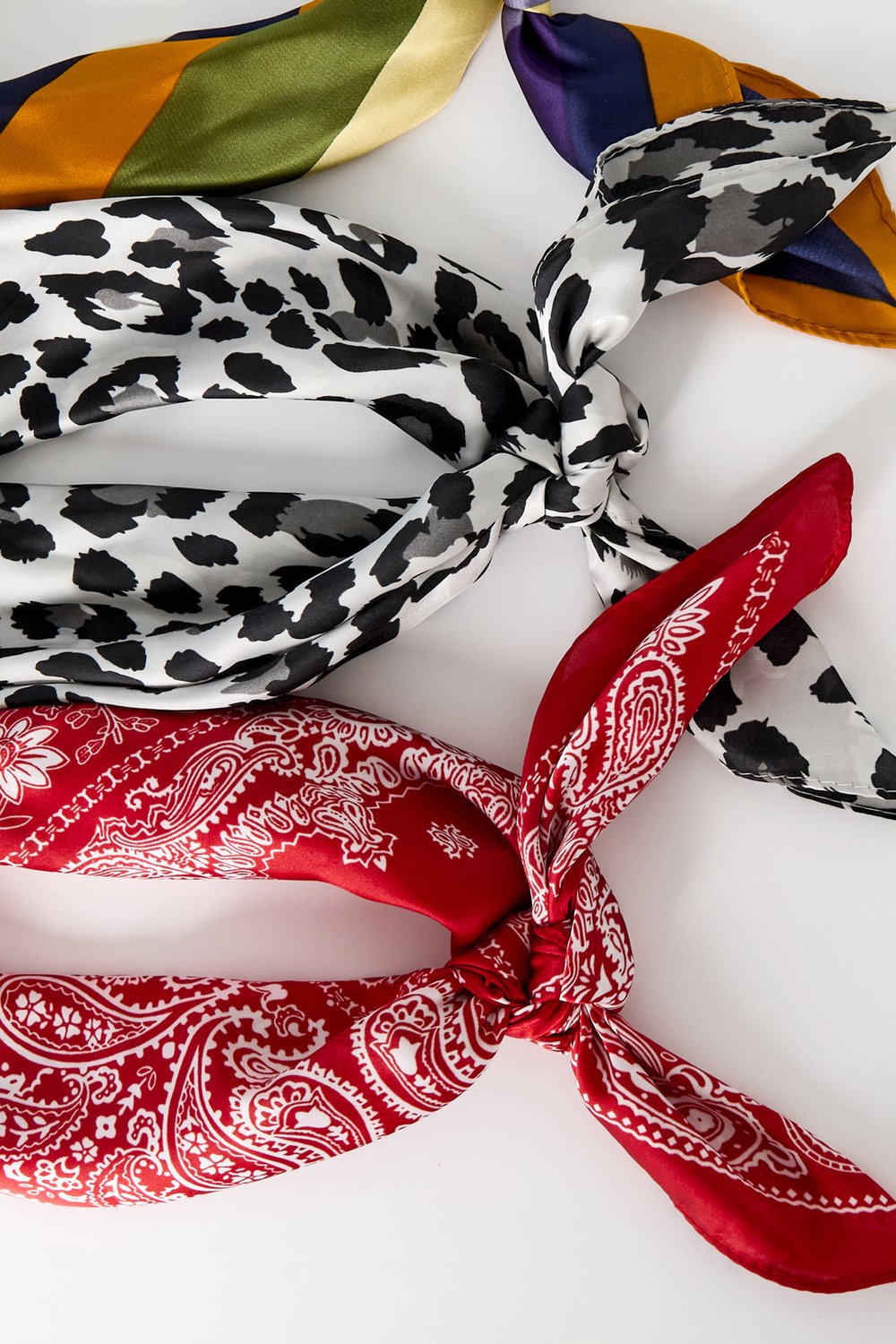 Red scarf h5Picture3